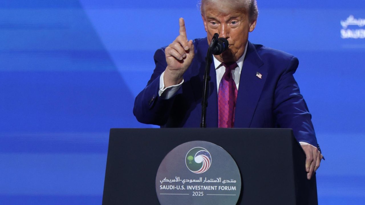 Trump llama a Irán ‘la fuerza más destructiva’ y dice que nunca tendrá poder nuclear