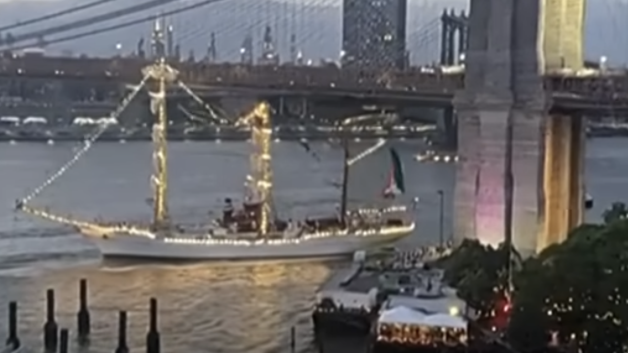 Buque Cuauhtémoc será remolcado desde el lugar del accidente hasta Brooklyn
