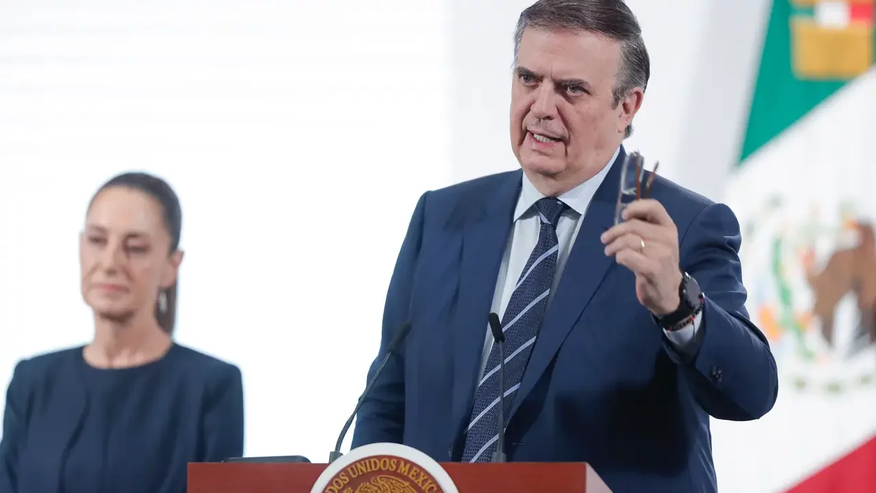 Ebrard anuncia acuerdo con empresas para impulsar lo ‘Hecho en México’ en supermercados y plataformas