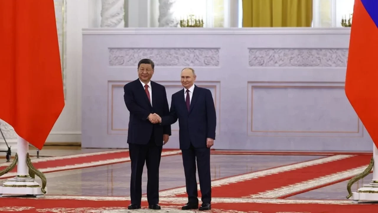 ‘Amigos de acero’: Xi Jinping y Putin se comprometen a permanecer juntos frente a EU
