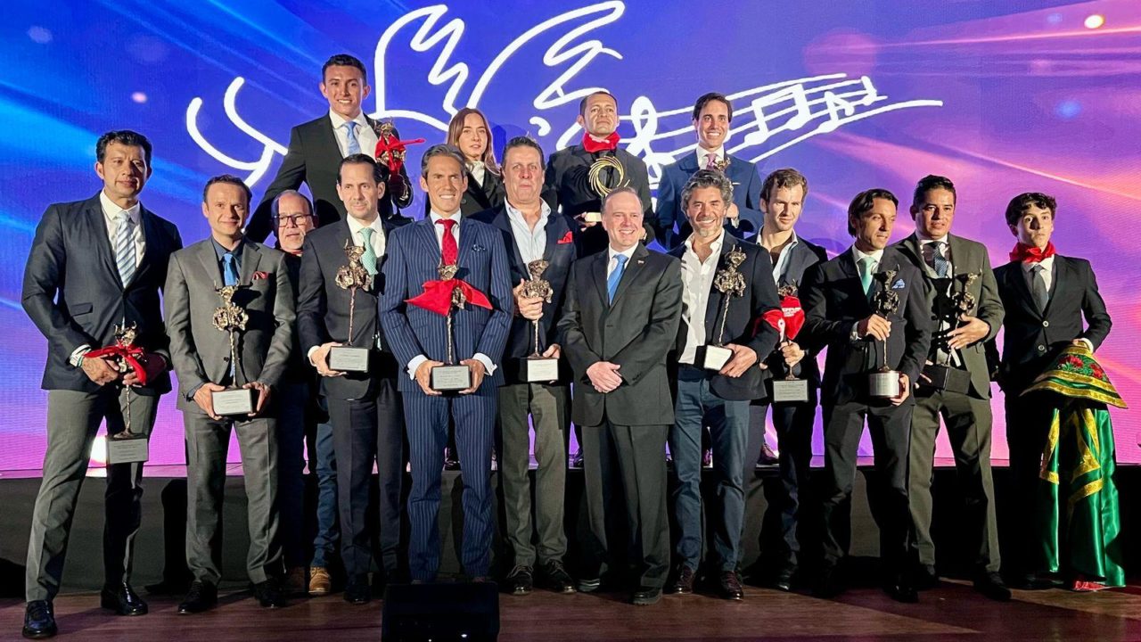 Reconoce Premio Minotauro 2025 a lo mejor de la tauromaquia en México