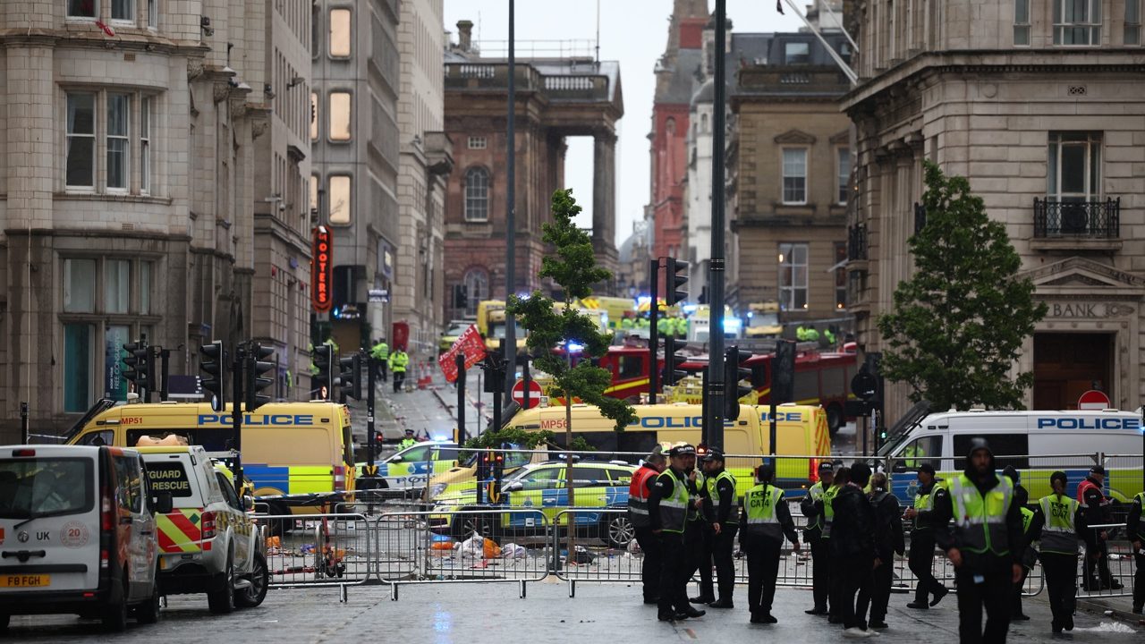 Atropello múltiple en Liverpool deja 27 personas hospitalizadas
