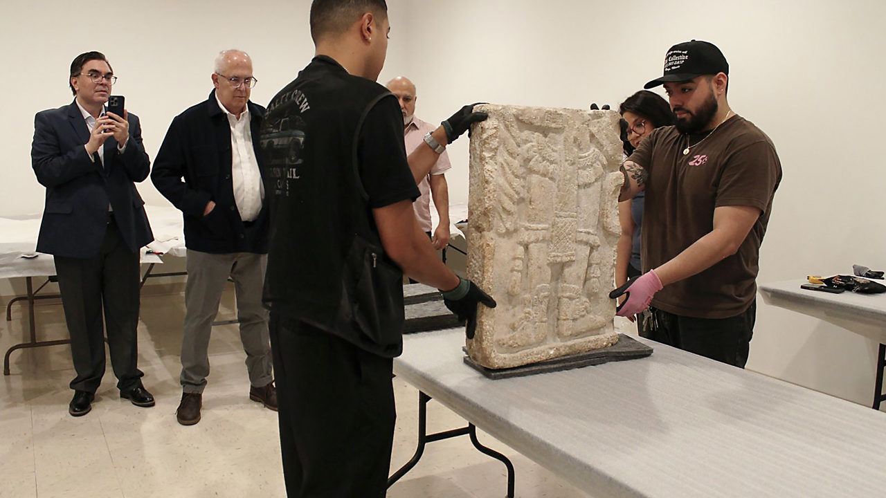 México recupera pieza maya de más de mil años exhibida en museos de EU