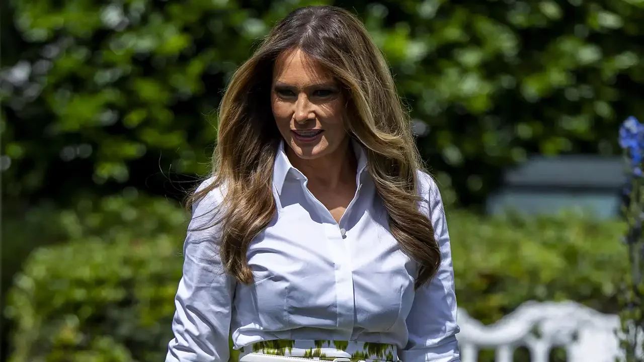 Los comentarios de Melania Trump sobre Epstein marcan una rara aparición pública de la ‘desconocida’ primera dama de EU