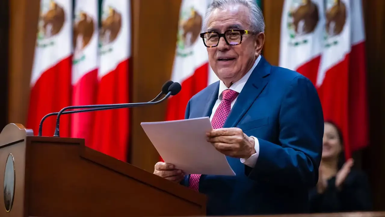 Hijos del gobernador de Sinaloa, Rocha Moya, evaden al fisco y conviven con empresas huachicoleras, de acuerdo a una investigación