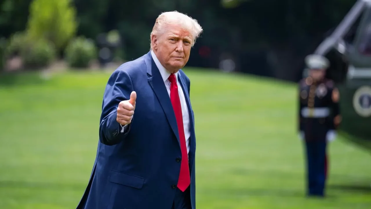 Senado de EU elimina la prohibición de regulación de la IA del megaproyecto de ley de Trump