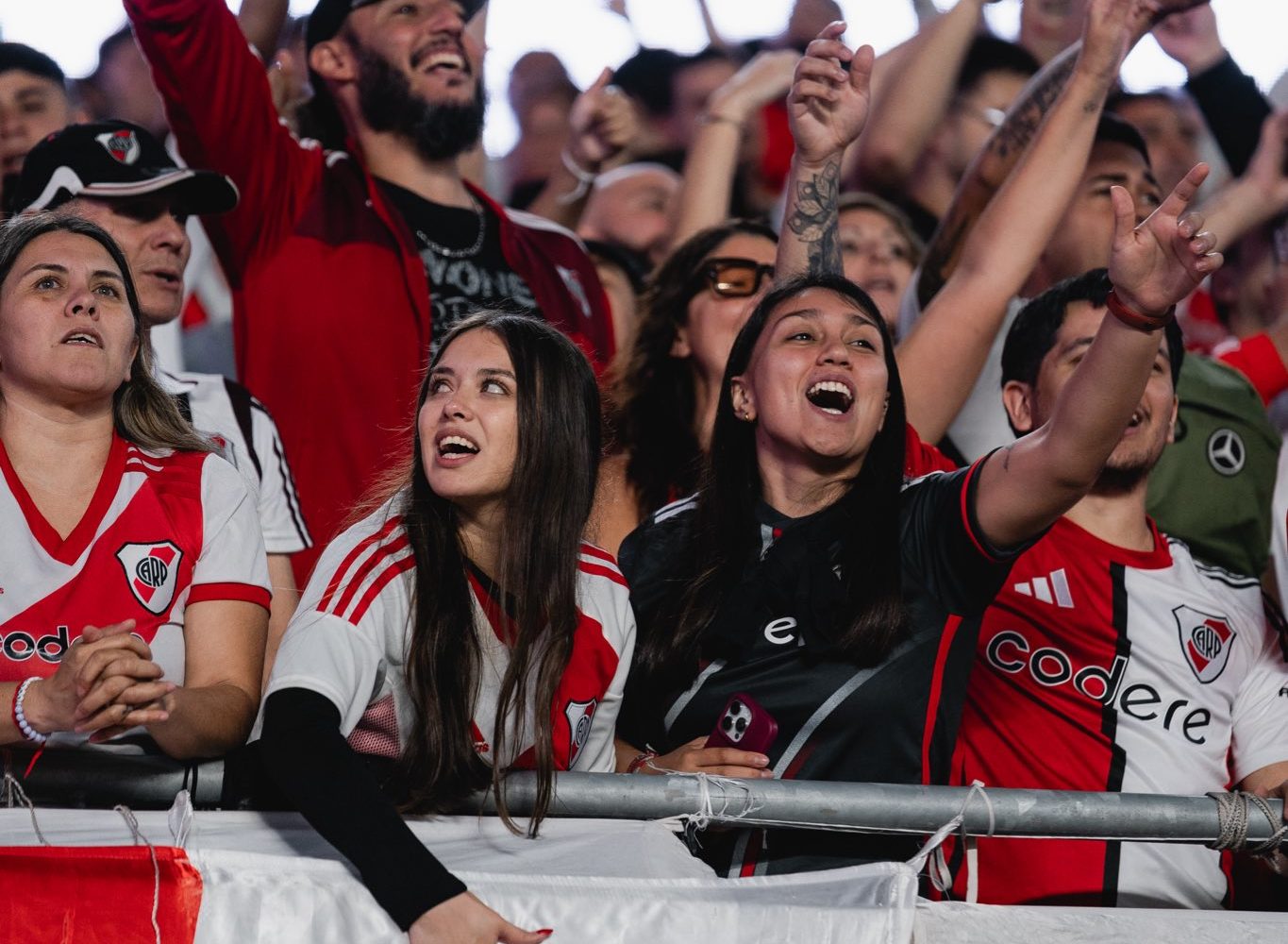 El River Plate, con 84,025 espectadores de media, lidera asistencias estadios