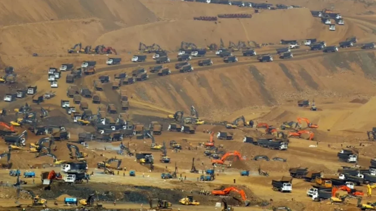 China amplía restricciones sobre tierras raras y apunta a usuarios de defensa y chips