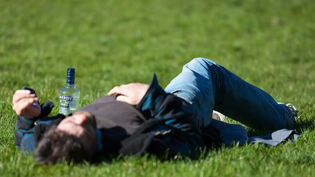 Cannabis contra alcohol: crónica de una injusticia histórica