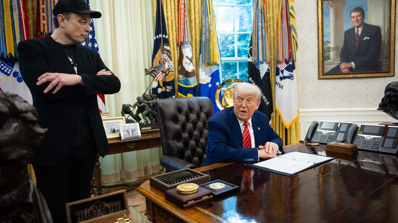 Trump llama ‘tren descarrilado’ a Musk y anticipa fracaso de su nuevo partido político