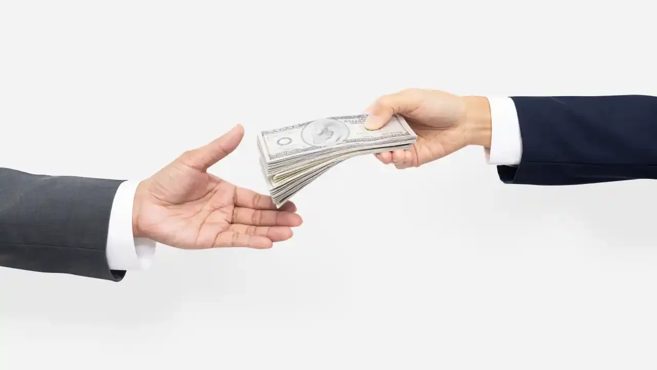 Tres claves sobre los bancos y la casa de bolsa vetados por EU