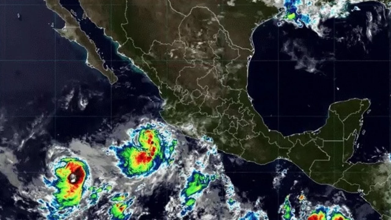 Huracán Bárbara avanza como categoría 1 frente al Pacífico; provocará lluvias en estos estados