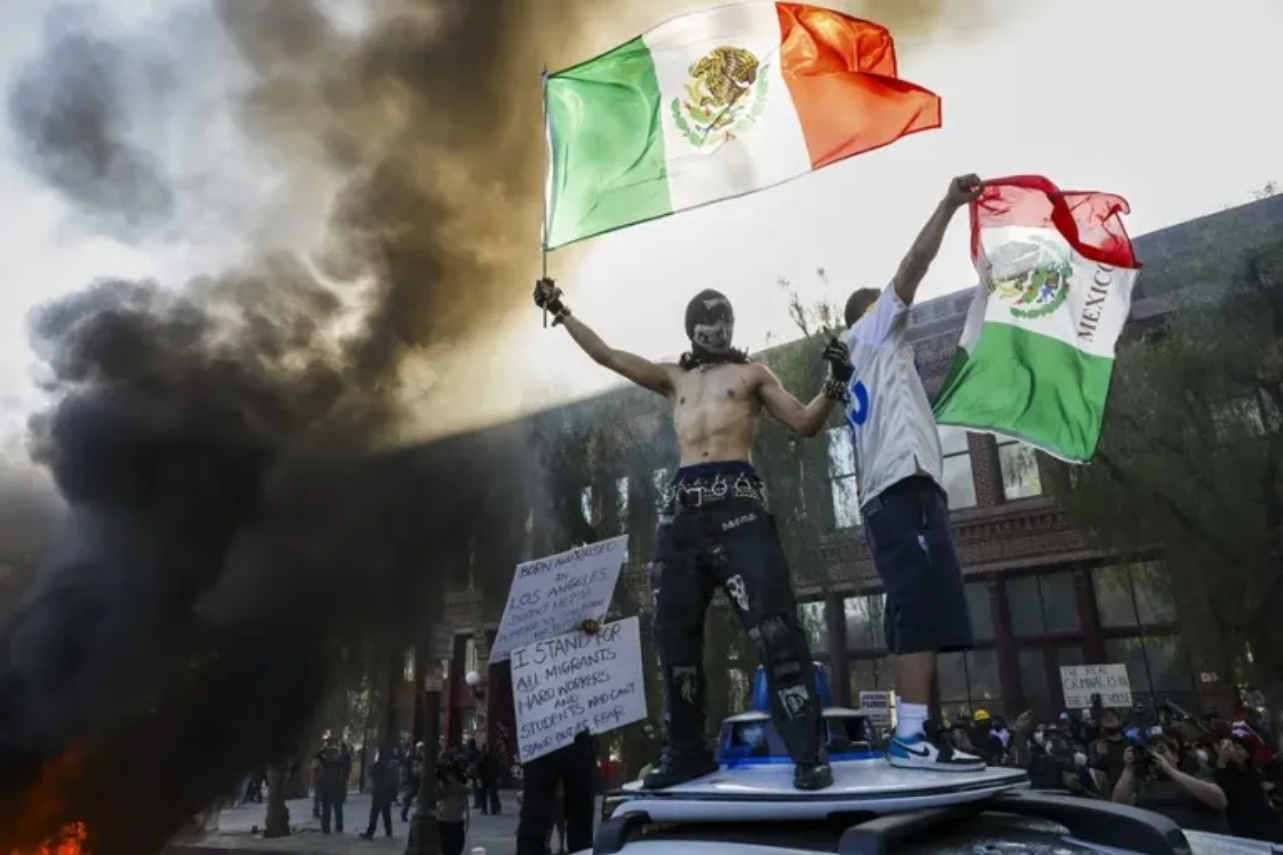 Sheinbaum admite que bandera de México en protestas de EU puede ser una ‘provocación’