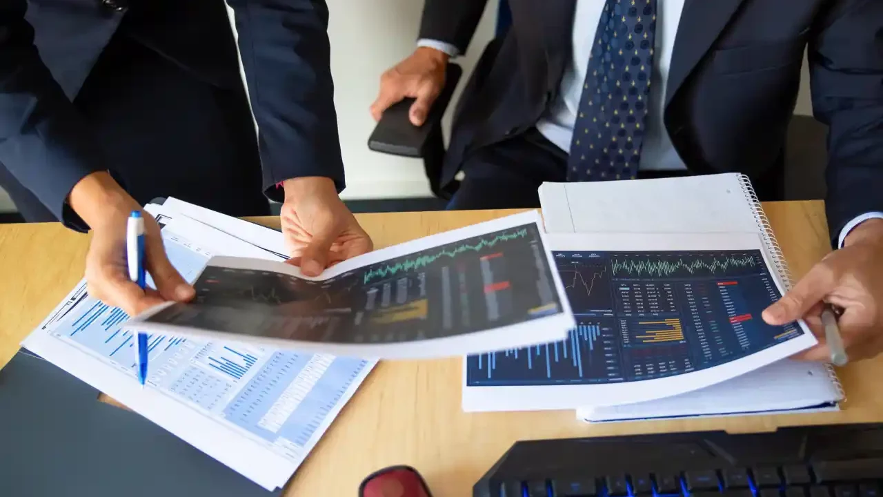 Ahora Fitch baja calificaciones a Intercam, CIBanco y Vector