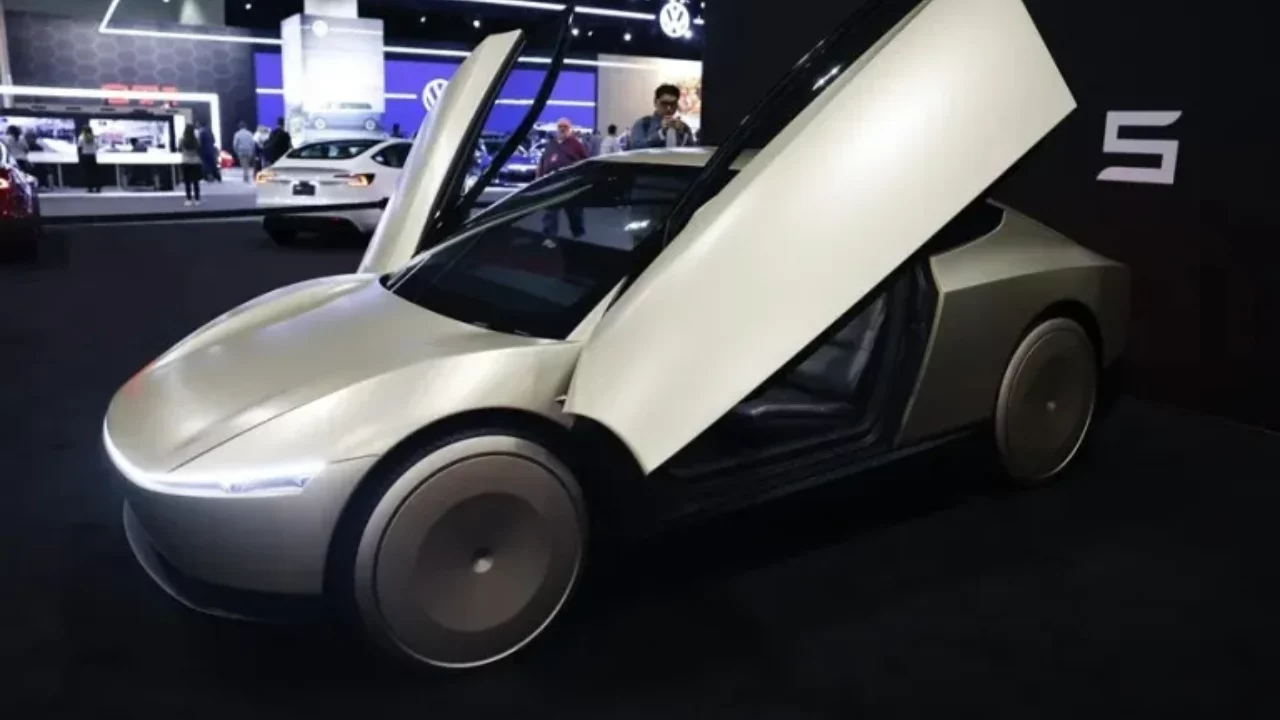 Lanzamiento del robotaxi de Tesla; la transición a vehículos autónomos no será fácil