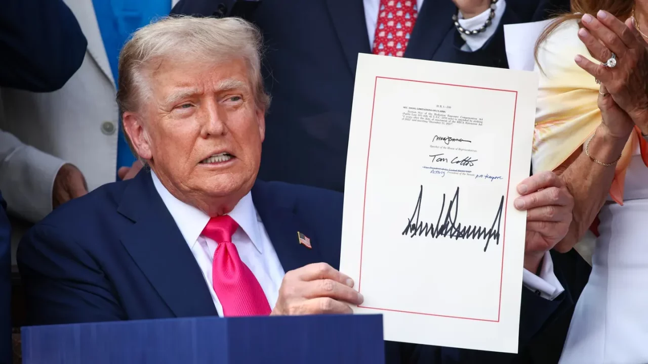 Líderes mundiales reaccionan a las renovadas amenazas arancelarias de Trump: ‘No queremos un emperador’