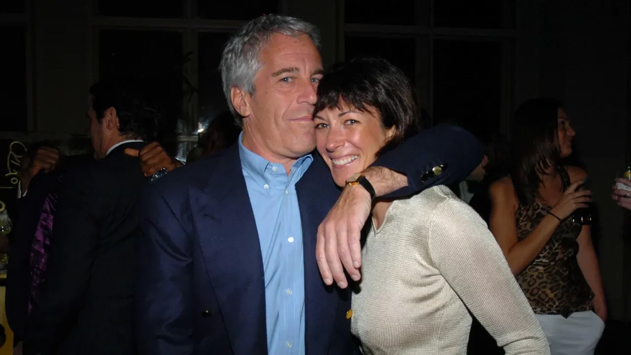 En medio del furor por Epstein, Ghislaine Maxwell busca amparo ante Corte Suprema de EU