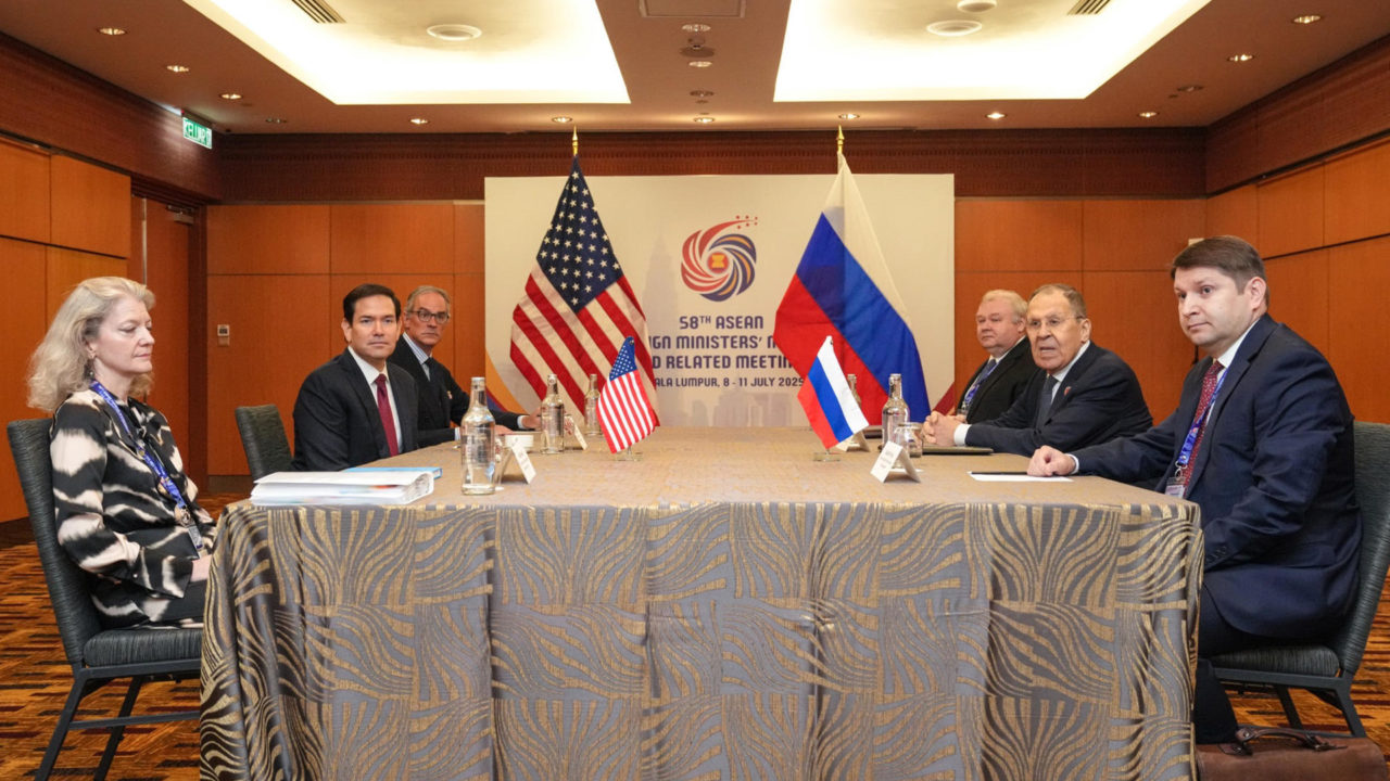 Estados Unidos e Irán podrían llegar a un acuerdo si separan asuntos nucleares, afirma funcionario iraní