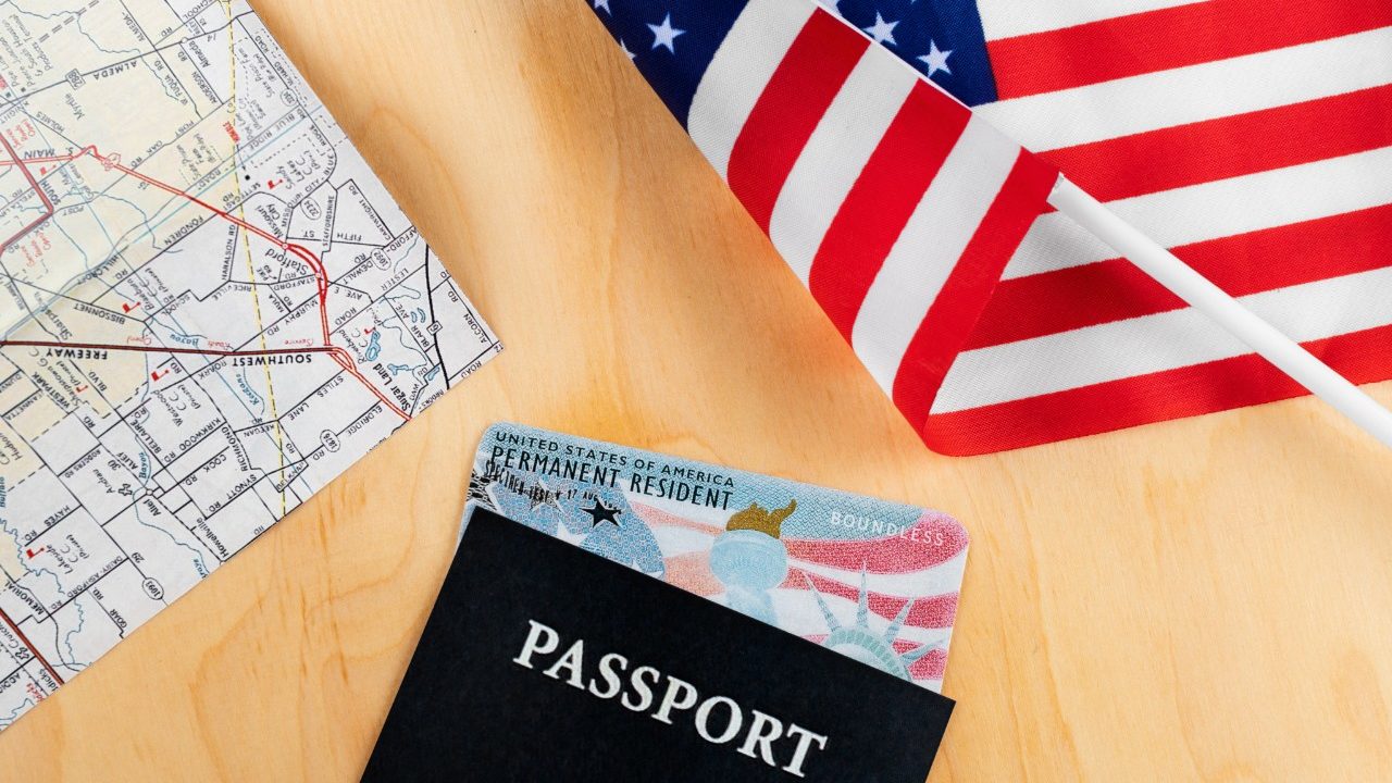 El pasaporte de EU pierde poder