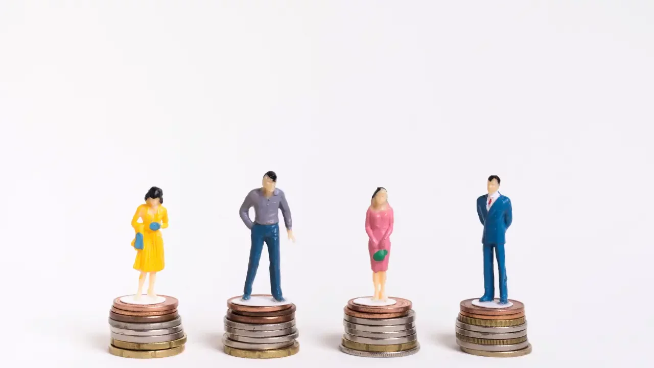 Brechas de género en inclusión financiera: más cuentas de mujeres, pero menos saldo