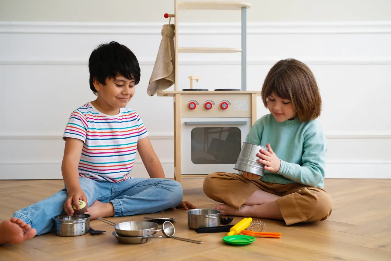 Retiran en EU cocinas de juguete y taburetes infantiles tras muertes y lesiones en la cabeza