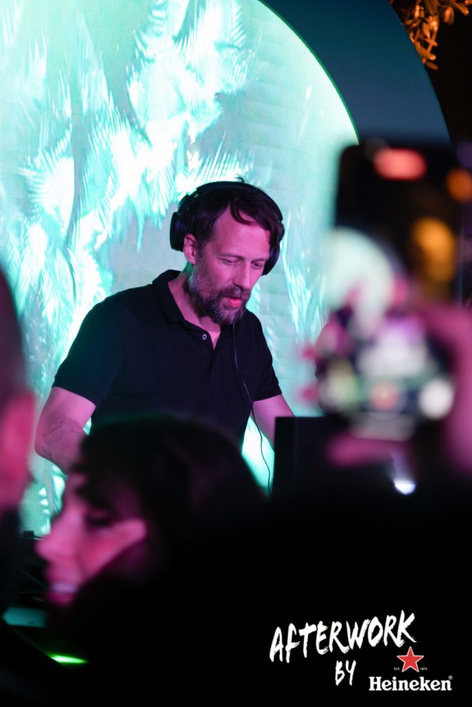 El jueves 17 de julio marca el regreso de Heineken Afterwork de la mano de Chet Faker y CLUBZ. El Antiguo Hotel Reforma
