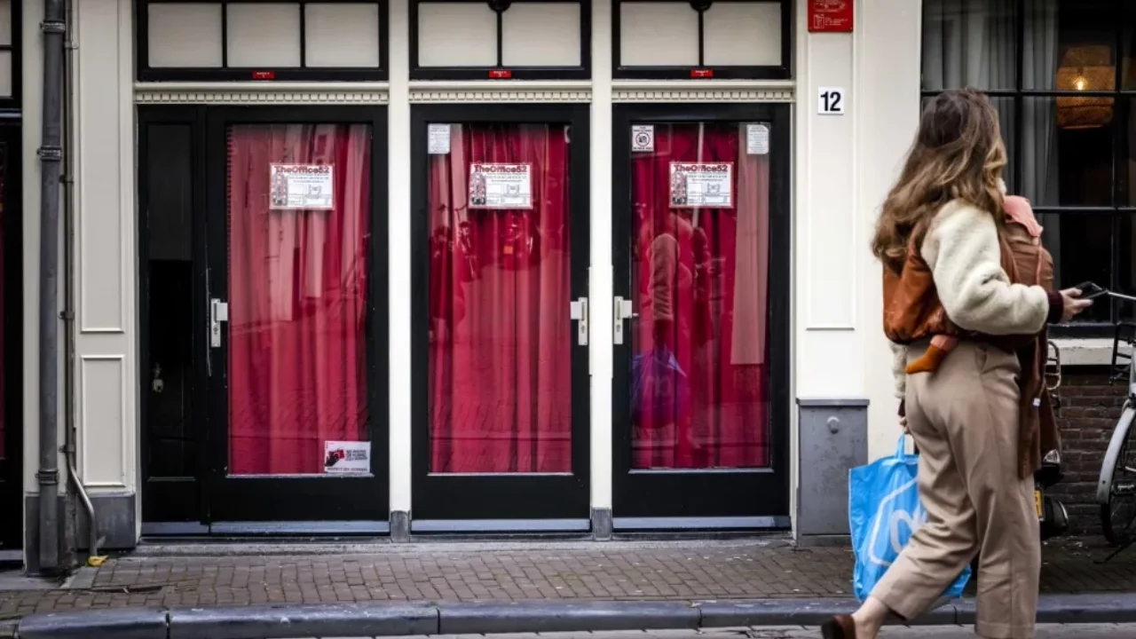 Un tercio de vitrinas de prostitución en Países Bajos ha cerrado en los últimos 15 años