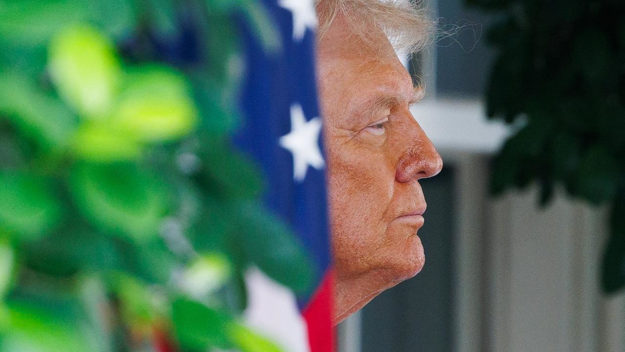 Trump acusa al WSJ de publicar una carta ‘falsa’ a Epstein: ‘No son mis palabras’