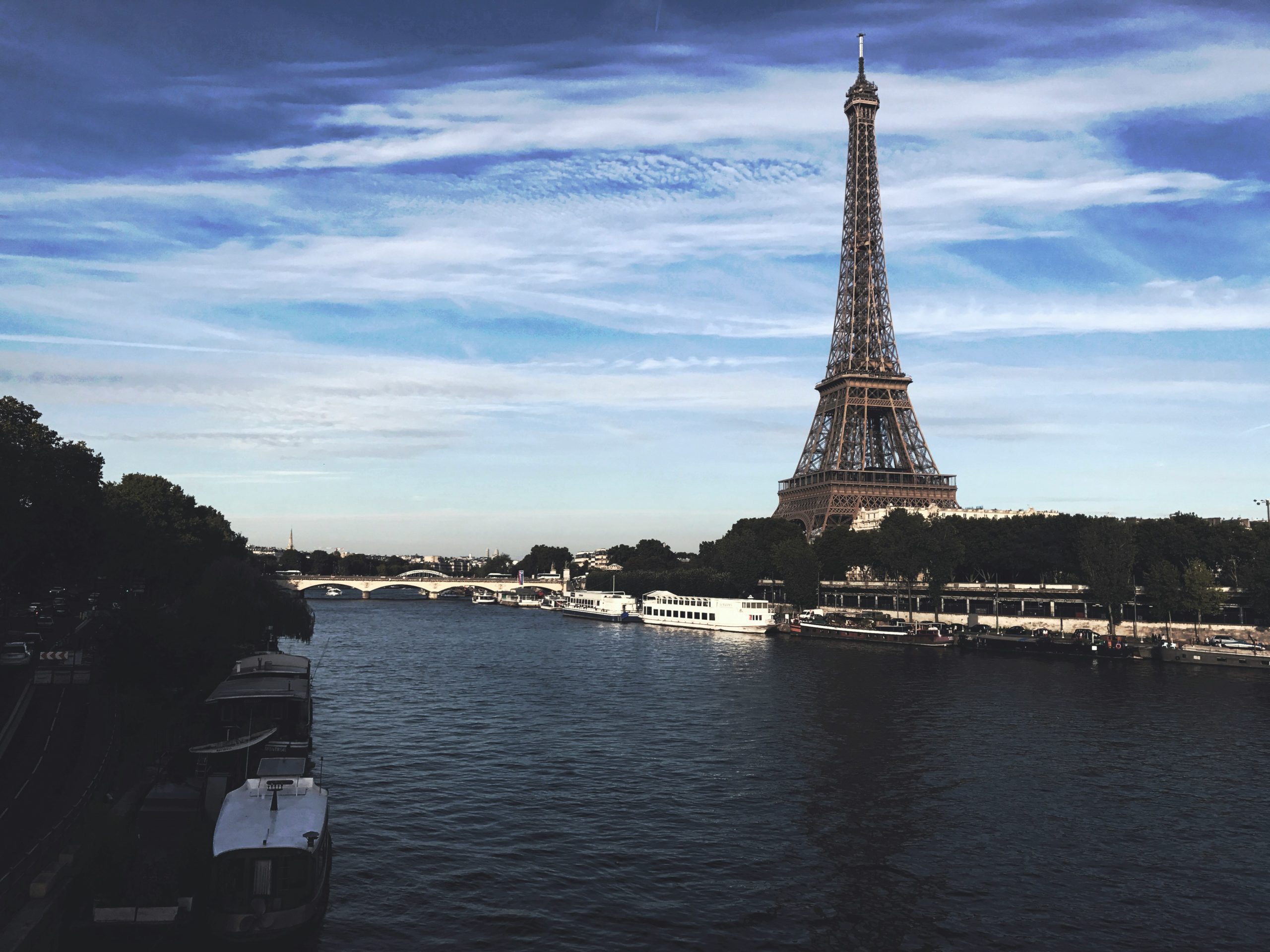 Un siglo después, parisinos y turistas podrán bañarse en el Sena mirando a la torre Eiffel