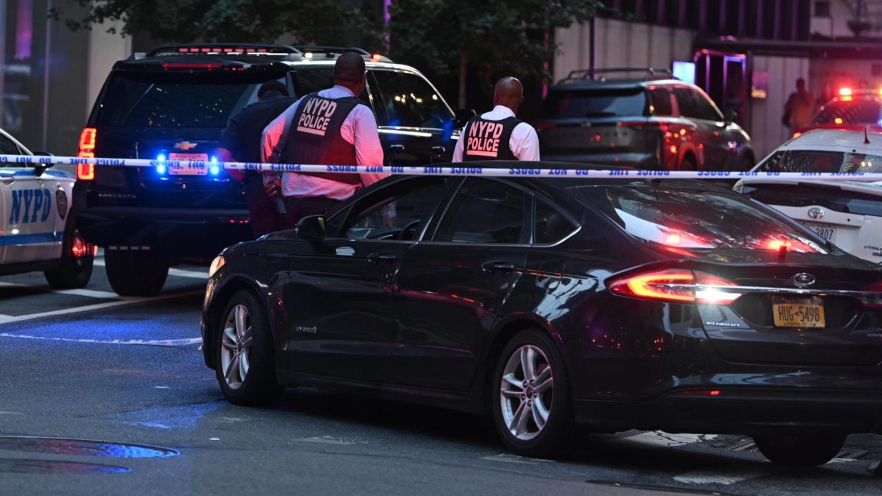 Autor del tiroteo en NY dejó una nota culpando a la NFL por una lesión cerebral, señala alcalde