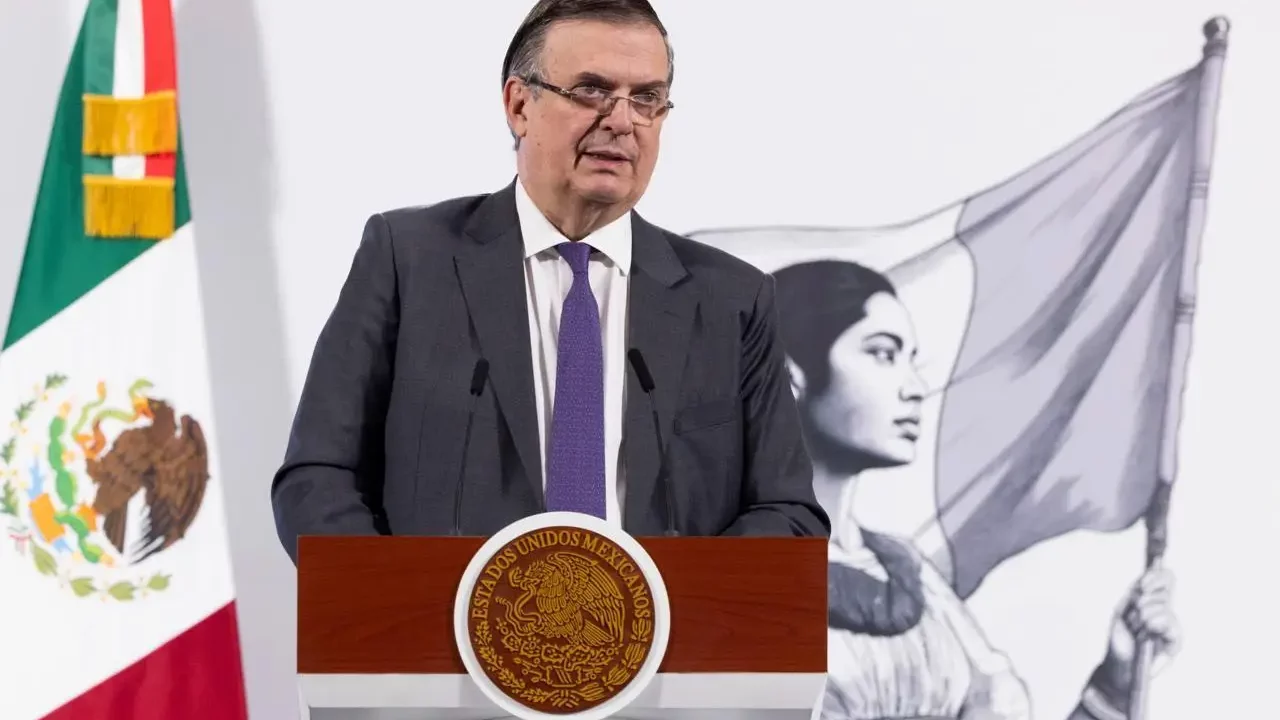 Cuatro farmacéuticas invertirán 560 mdd para ‘autosuficiencia’ médica en México
