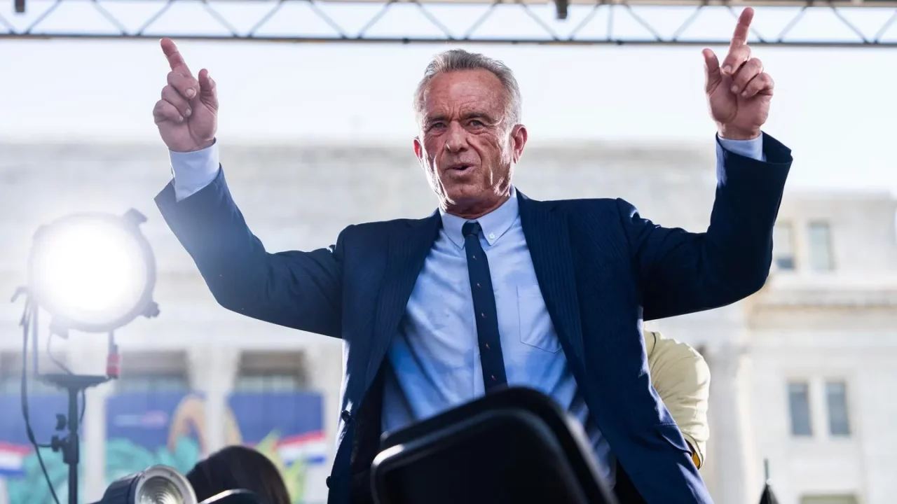 RFK Jr. cancela 500 mdd en fondos federales para la investigación de vacunas ARNm