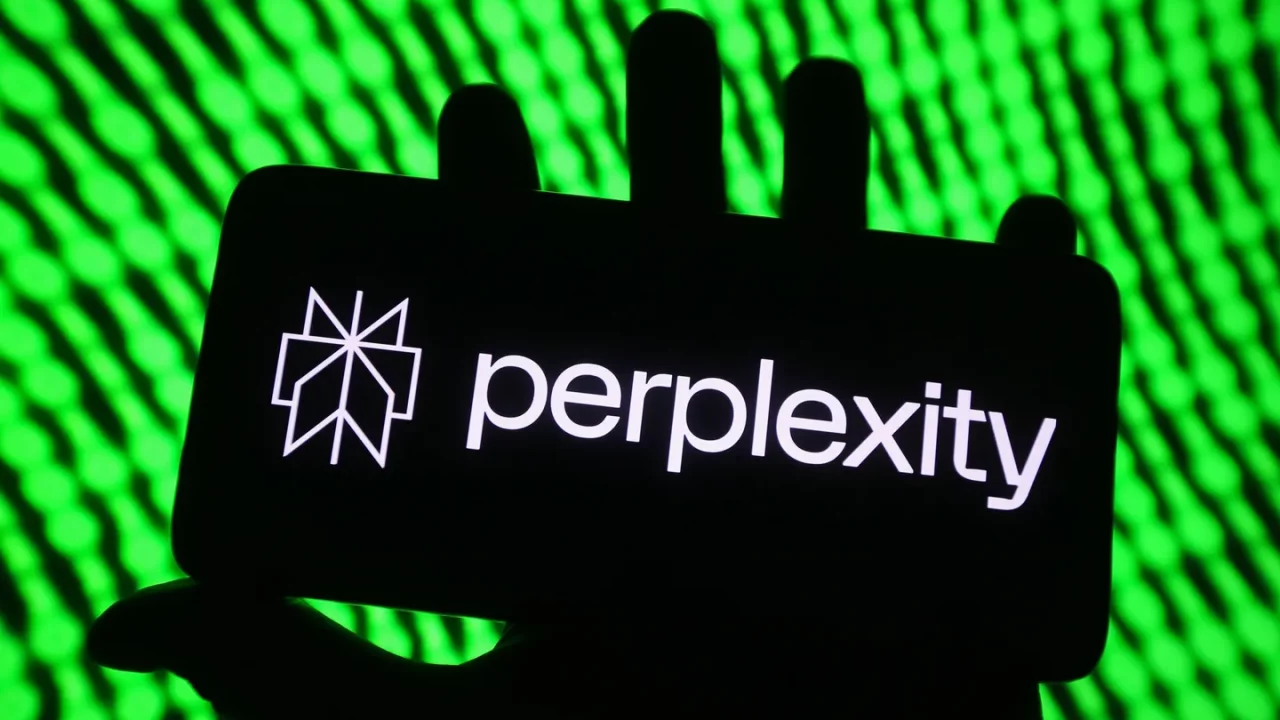 La empresa de IA Perplexity ofrece 34,500 mdd por el navegador Chrome de Google