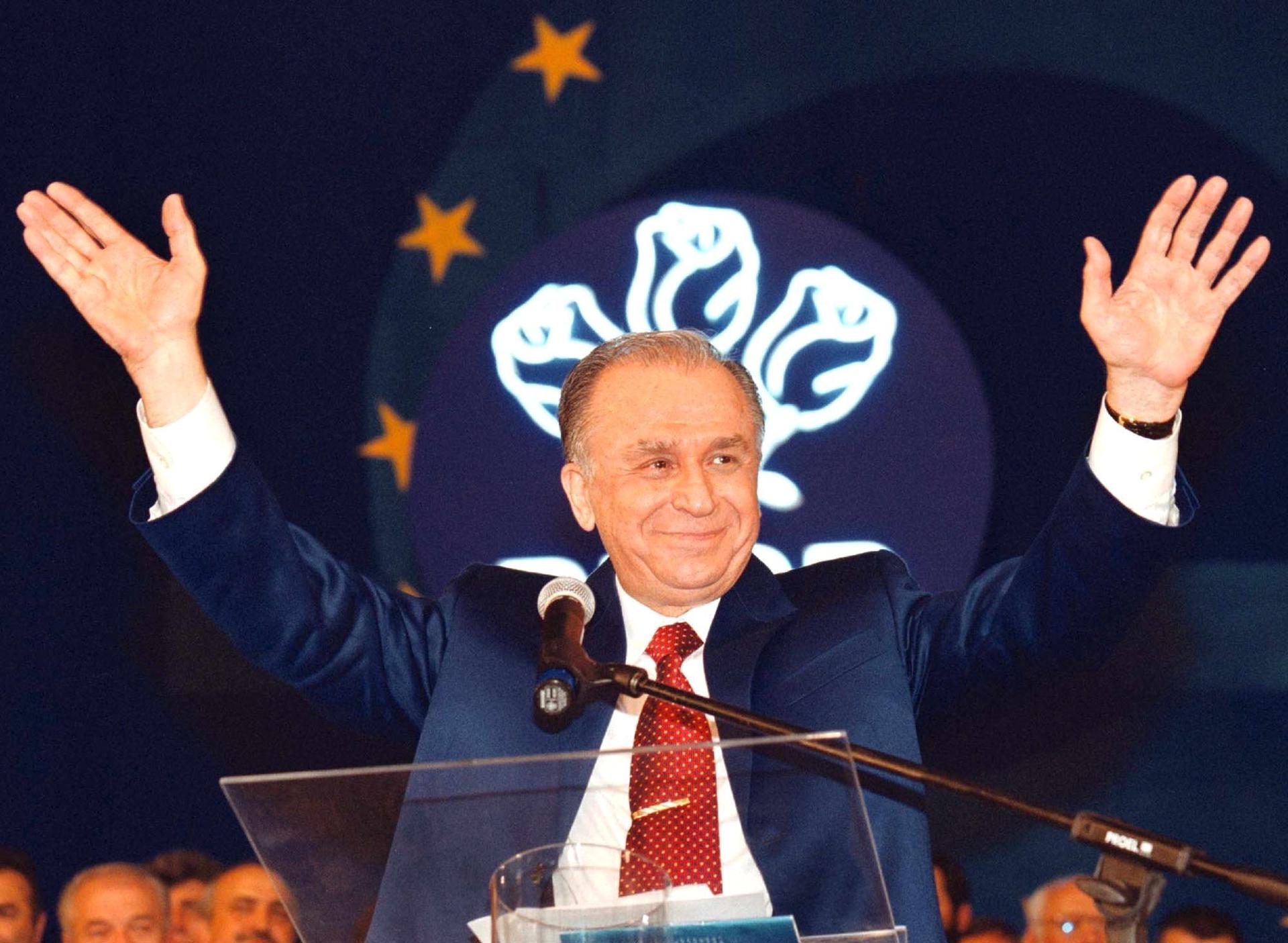 Muere a los 95 años Ion Iliescu, el primer presidente de la Rumanía democrática