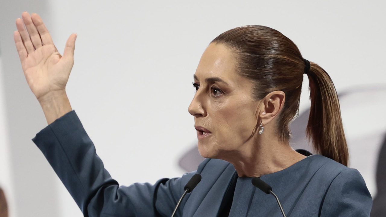Sheinbaum reitera que nunca pondrá en riesgo la soberanía ante supuesto operativo de la DEA