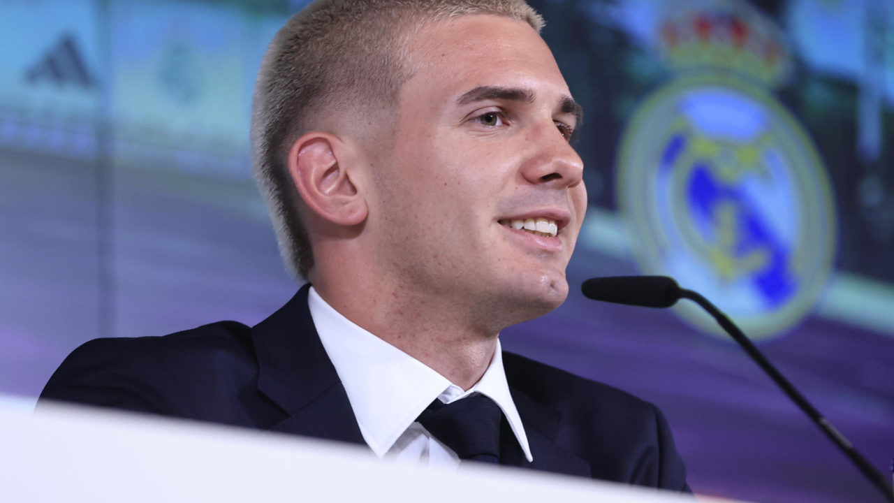 ‘Voy a dejar la vida por esta camiseta’: Mastantuono, en su presentación con el Real Madrid