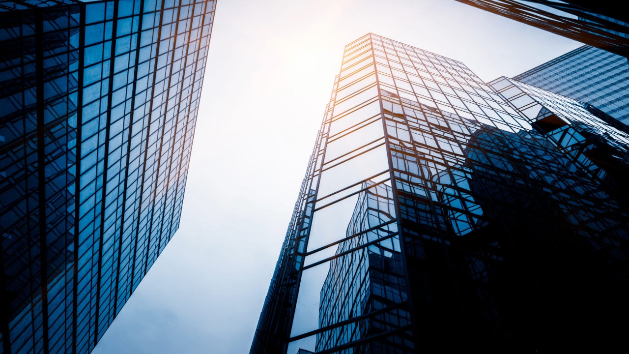 Fusiones y adquisiciones globales alcanzan un máximo de 2.6 bdd en lo que va del año