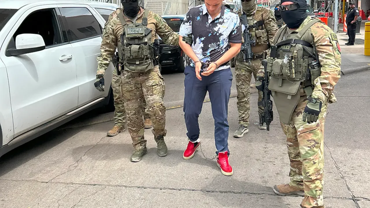 La FGR impugna libertad condicional de Chávez Jr.