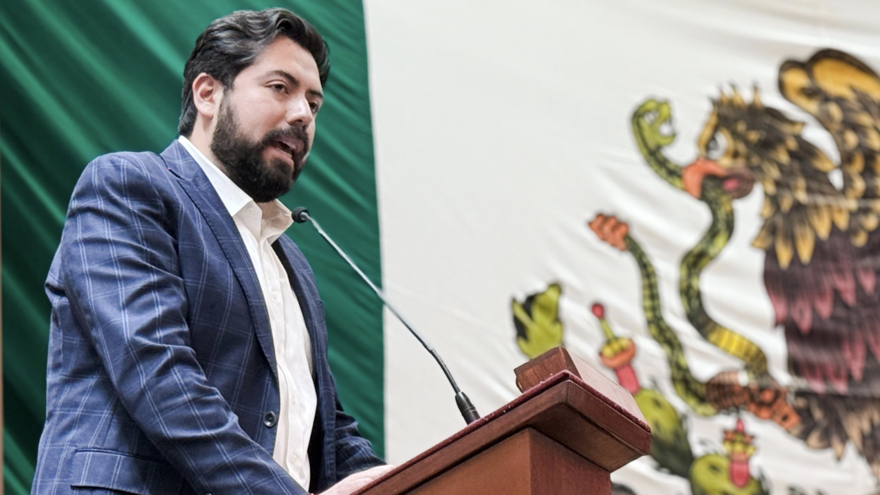 ‘La juventud ya no solo protesta, también gobierna’: Santos González Huerta