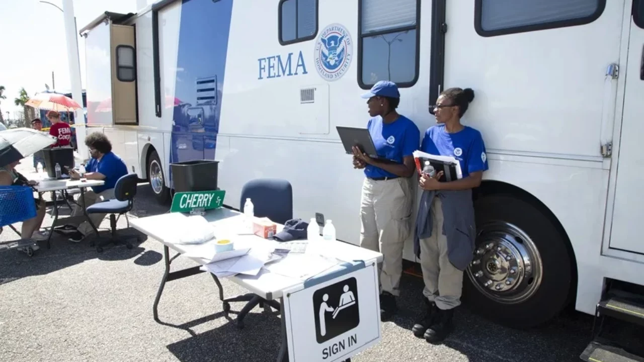 Empleados de la FEMA alertan que Trump ha desmantelado los progresos avanzados tras el huracán ‘Katrina’