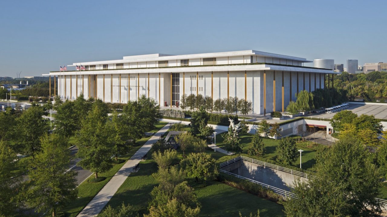 Trump visitará el ‘Kennedy Center’ y anunciará los nombres de los homenajeados de 2025