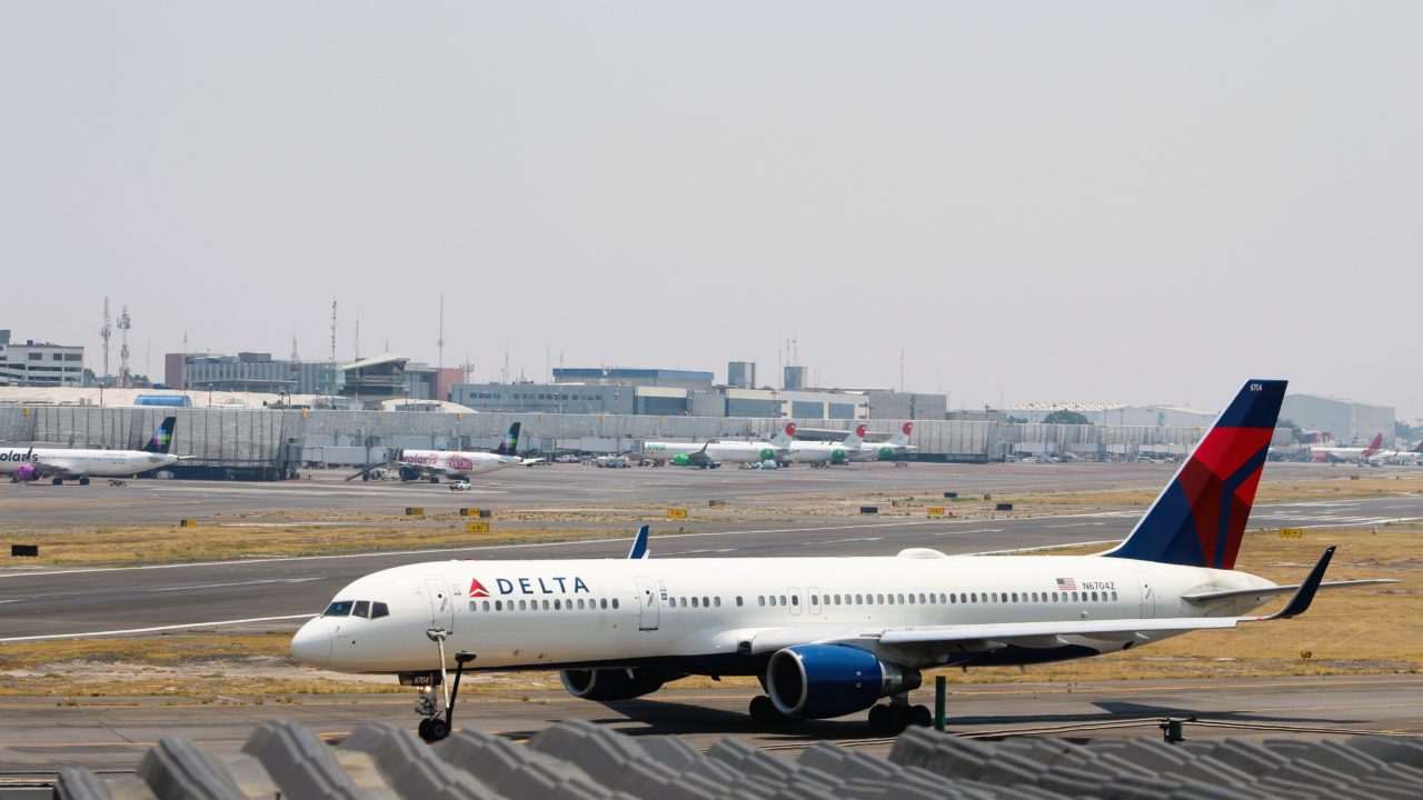 Delta y Aeroméxico impugnan decisión de Gobierno de EU de disolver empresa conjunta