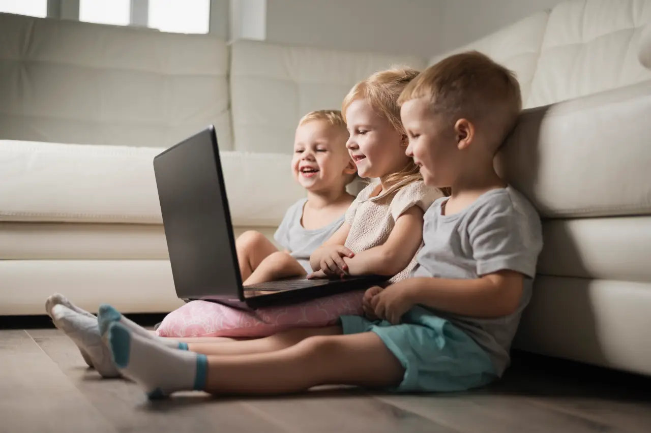 Google pagará 30 mdd para resolver demanda por violar privacidad infantil en YouTube