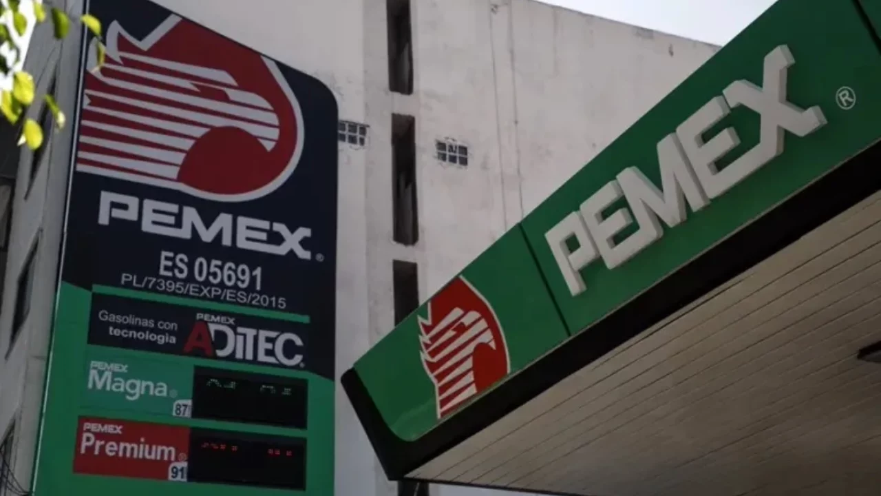Bloqueo en planta de Pemex en Puerto Chiapas pone en riesgo suministro de gasolina