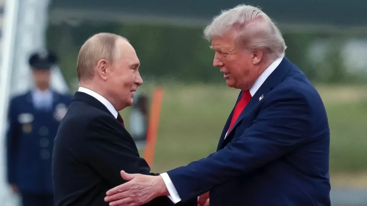 Cumbre Trump-Putin no se celebrará en ‘un futuro inmediato’, informa la Casa Blanca