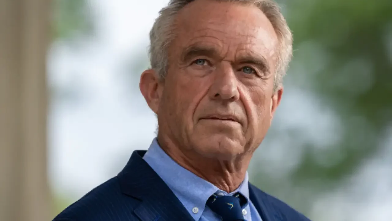 Advierten sobre ‘el peligro’ de Robert Kennedy Jr.  como secretario de salud en EU