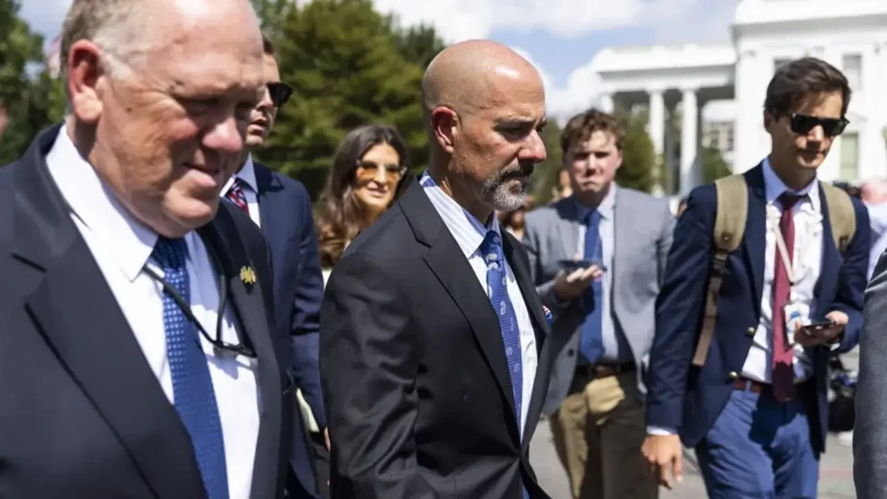 El fiscal general de EU nombra al jefe de la DEA como ‘comisionado de policía de emergencia’ de Washington