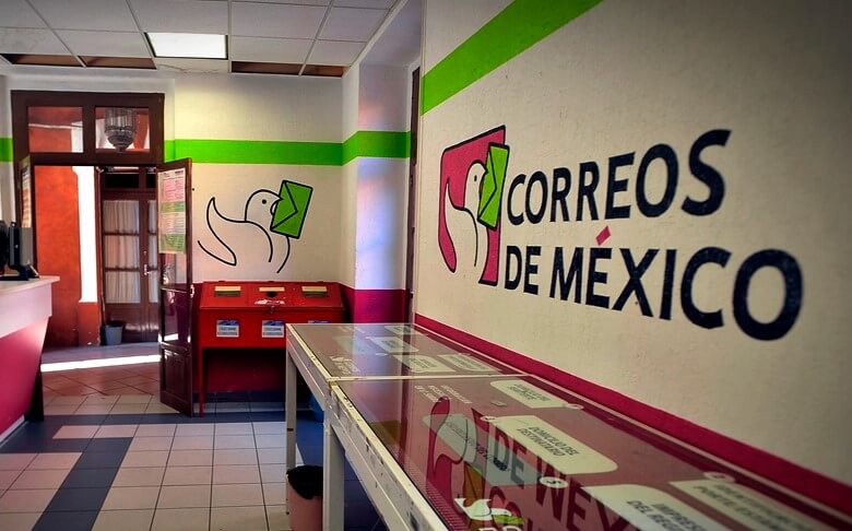 Gobierno de México anuncia suspensión temporal en el envío de postales y paquetes a Estados Unidos