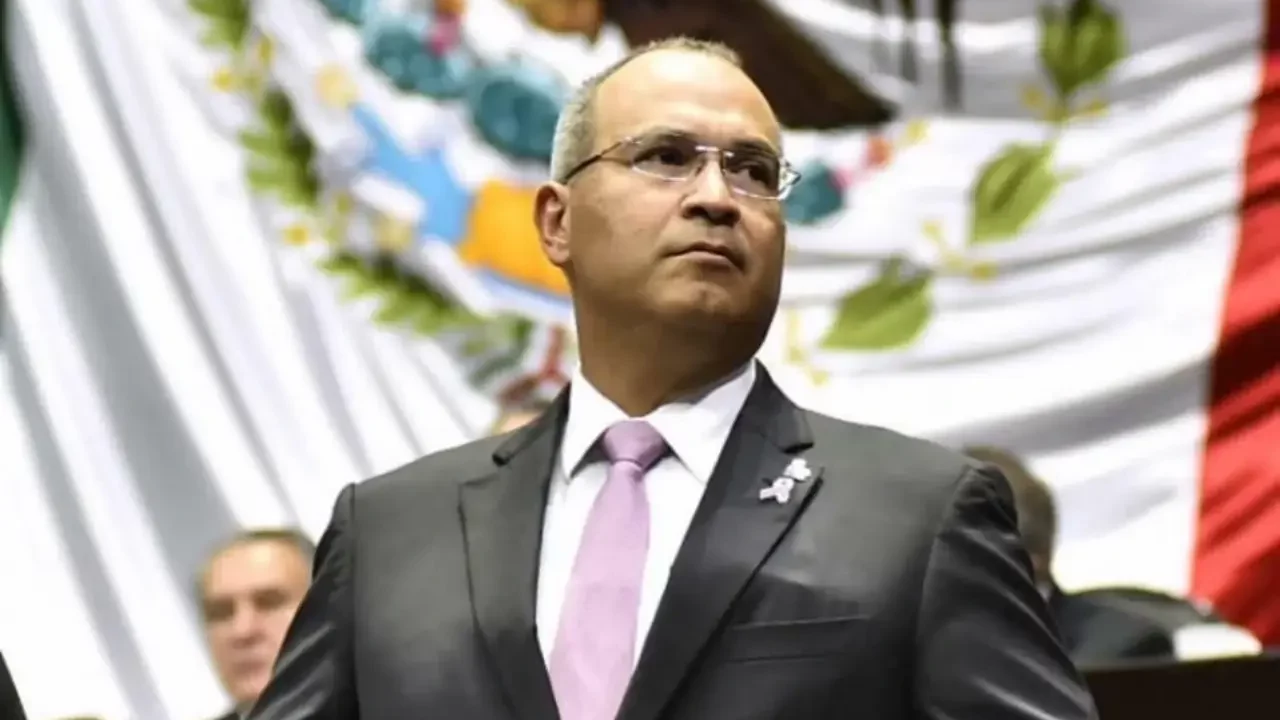 FGR confirma proceso de deportación de ex director de Pemex detenido en EU