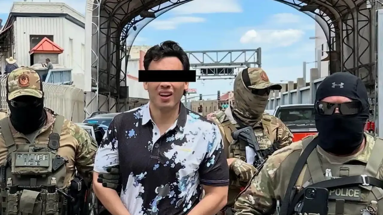 ICE difunde imágenes de Julio César Chávez Jr. esposado en su entrega a México